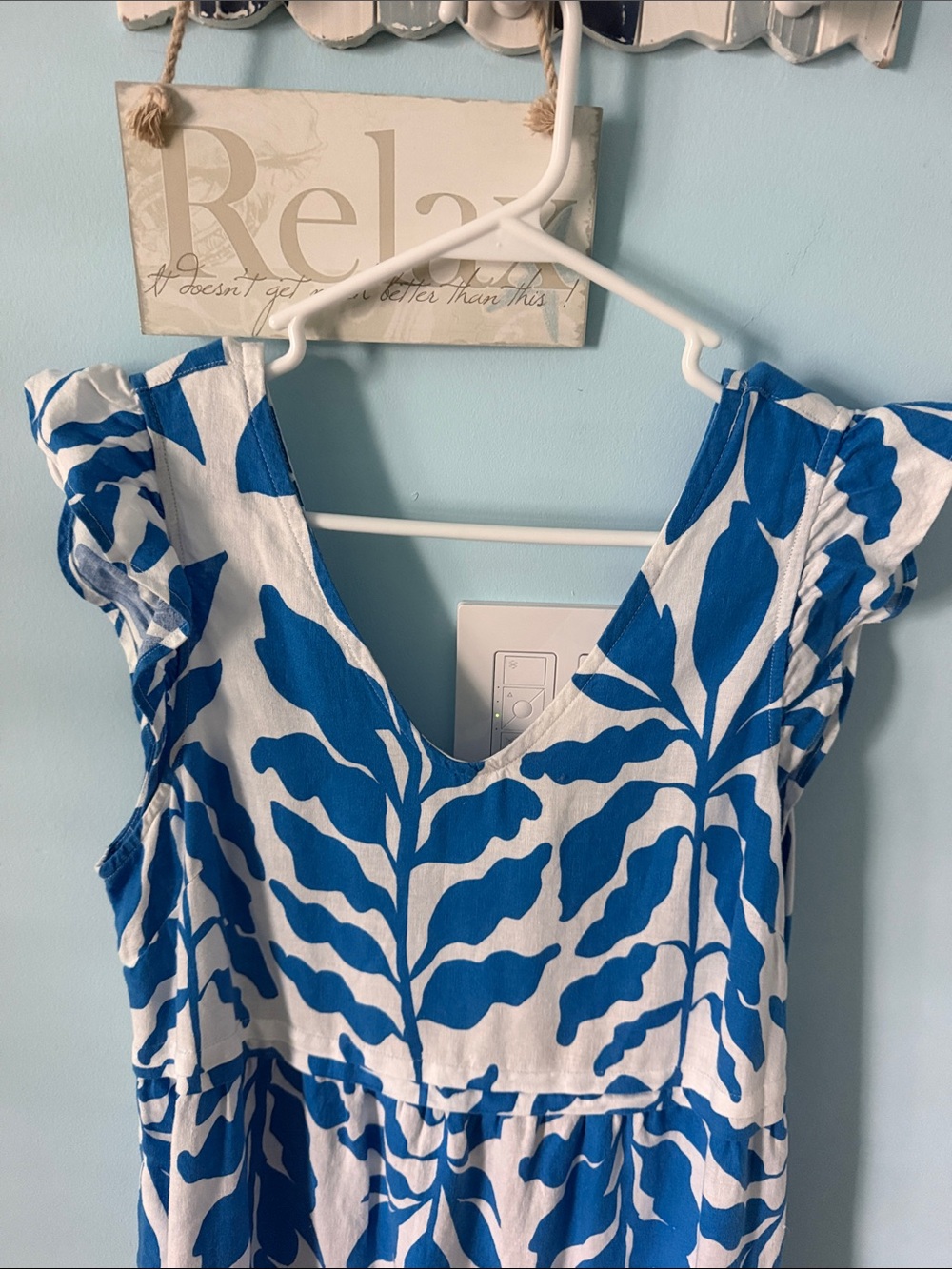 Rachel Zoe Blue and White Leaf-Print Mini Dress Size M NWT - Picture 2 of 6
